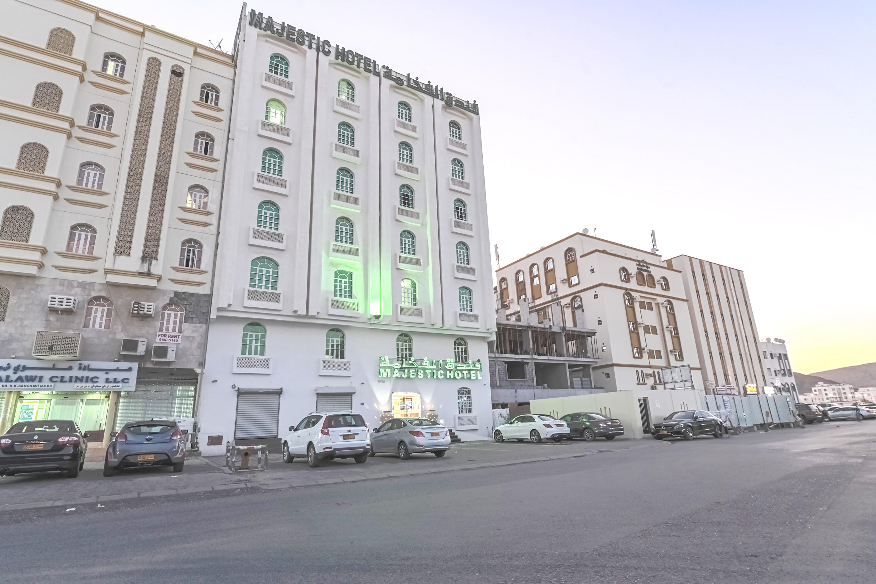 Wādī Kabīr Majestic Hotel מראה חיצוני תמונה