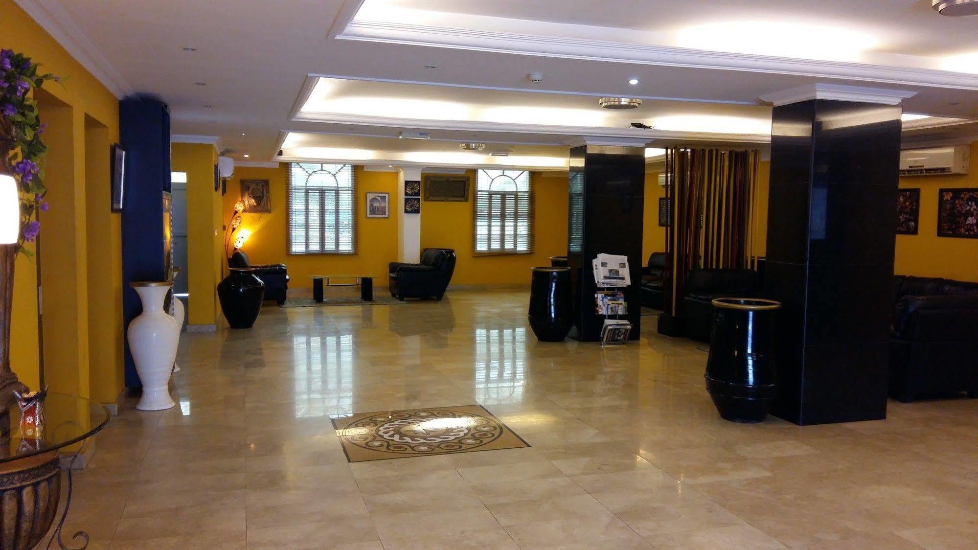 Wādī Kabīr Majestic Hotel מראה חיצוני תמונה