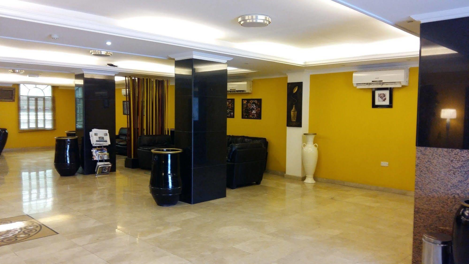 Wādī Kabīr Majestic Hotel מראה חיצוני תמונה