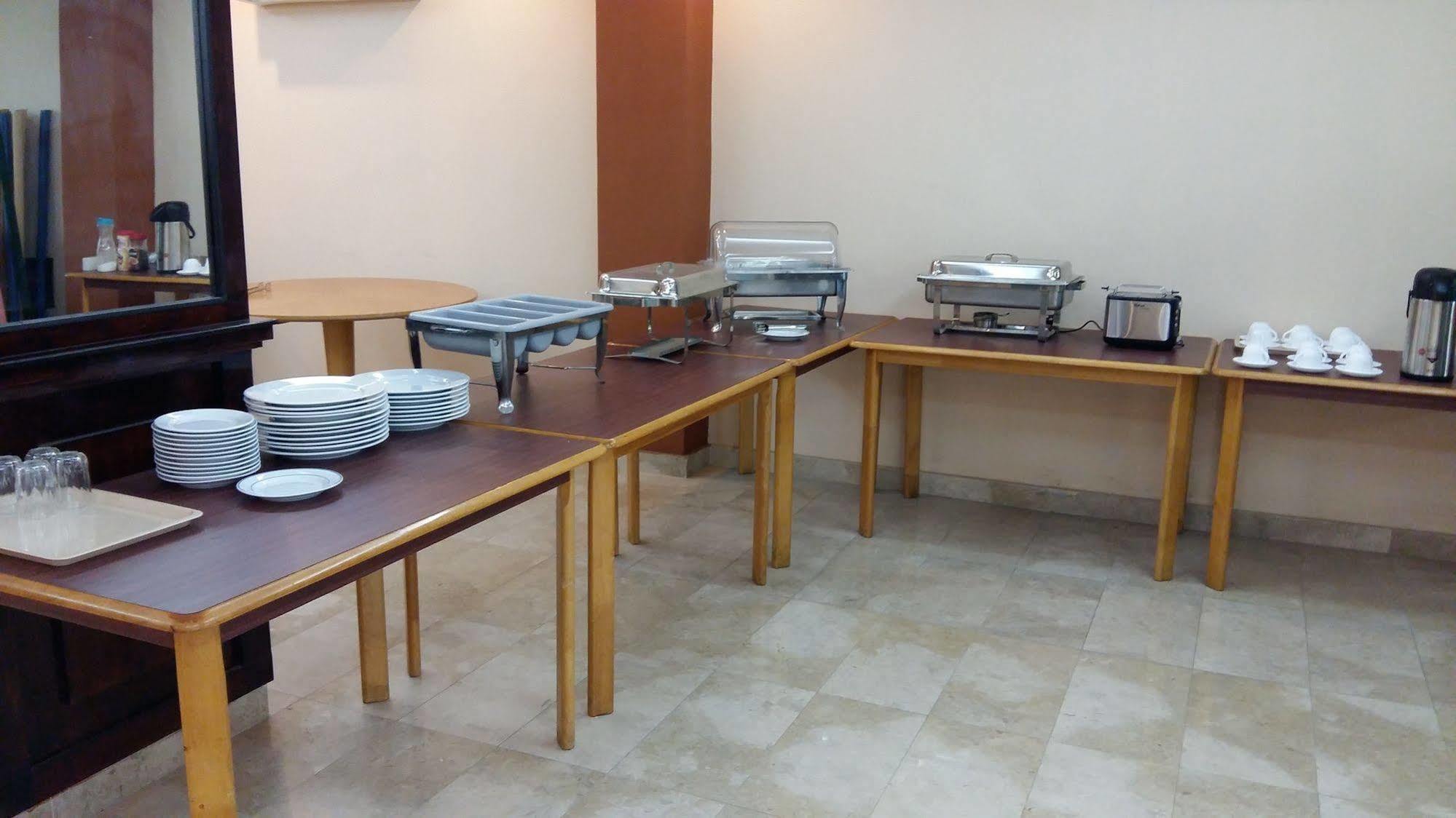 Wādī Kabīr Majestic Hotel מראה חיצוני תמונה