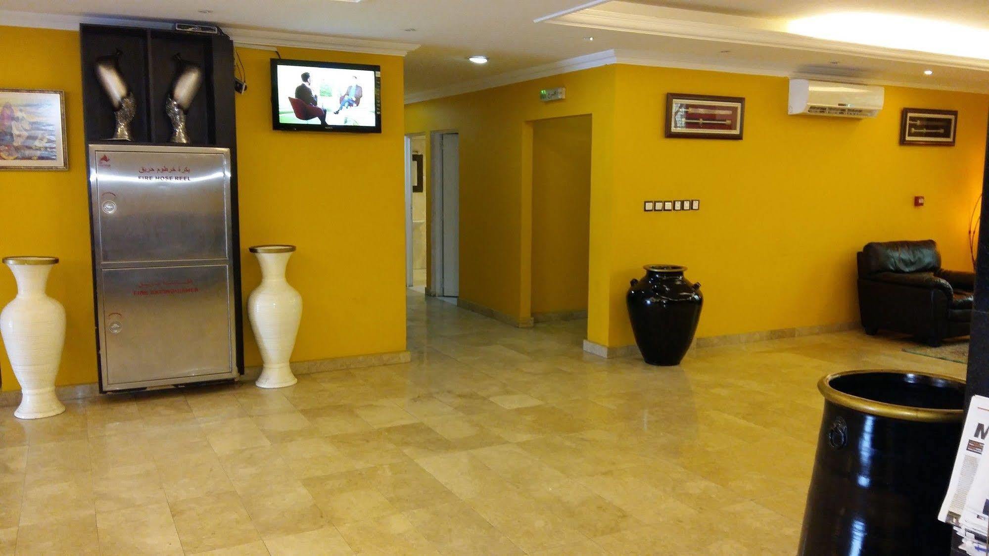 Wādī Kabīr Majestic Hotel מראה חיצוני תמונה